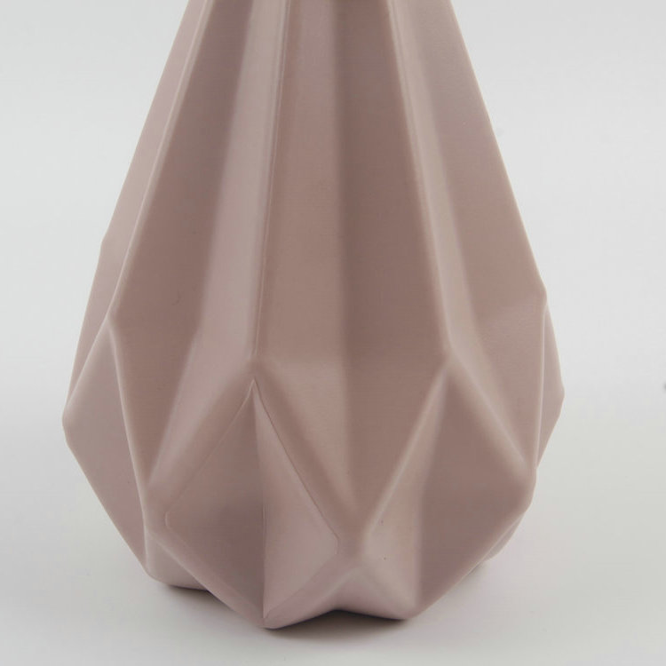 U-Diamond Shaped Plastic Funnel Vase