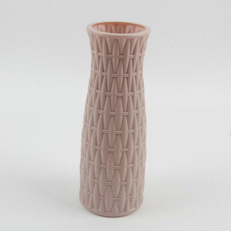 U-Rattan Plastic Vase